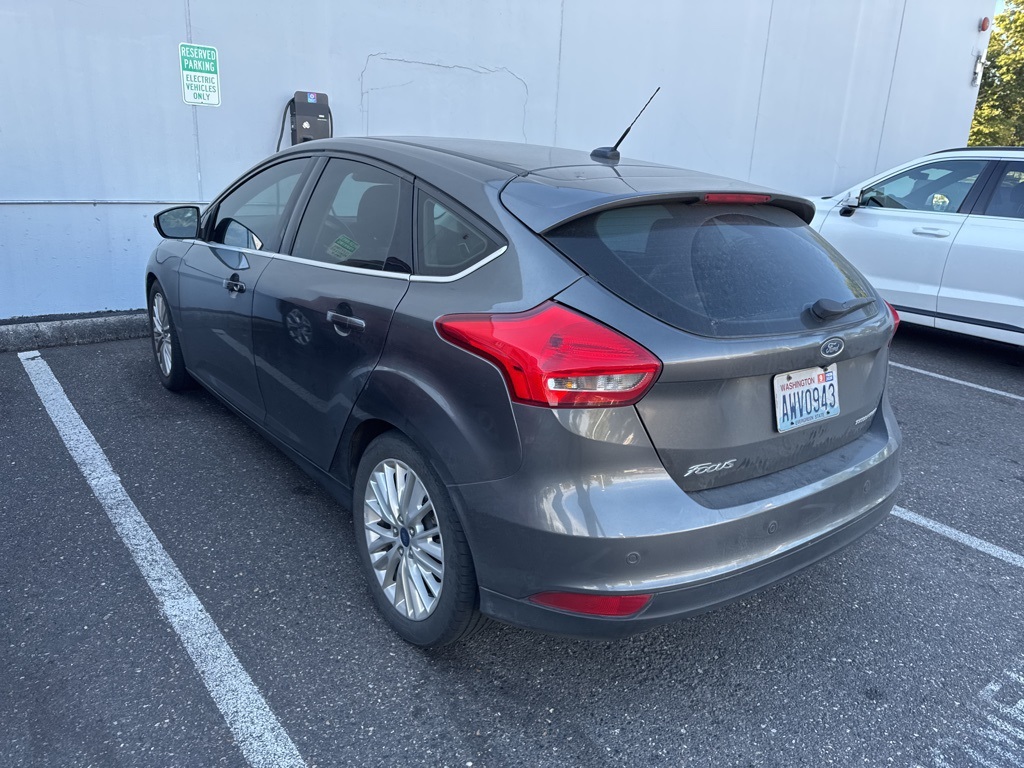 2015 Ford Focus Titanium photo 4