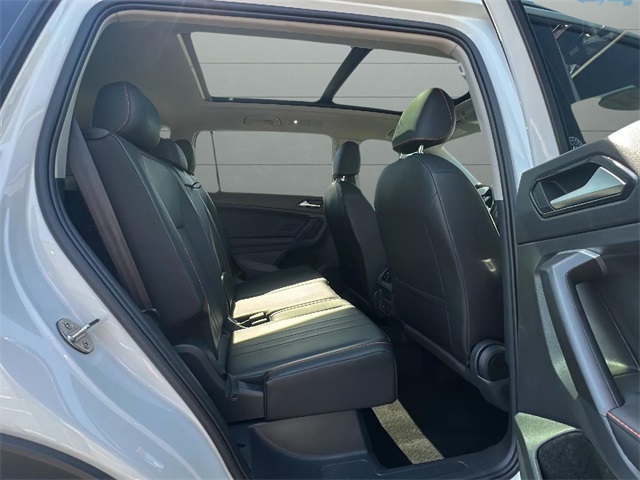 2024 Volkswagen Tiguan Wolfsburg Edition photo 25