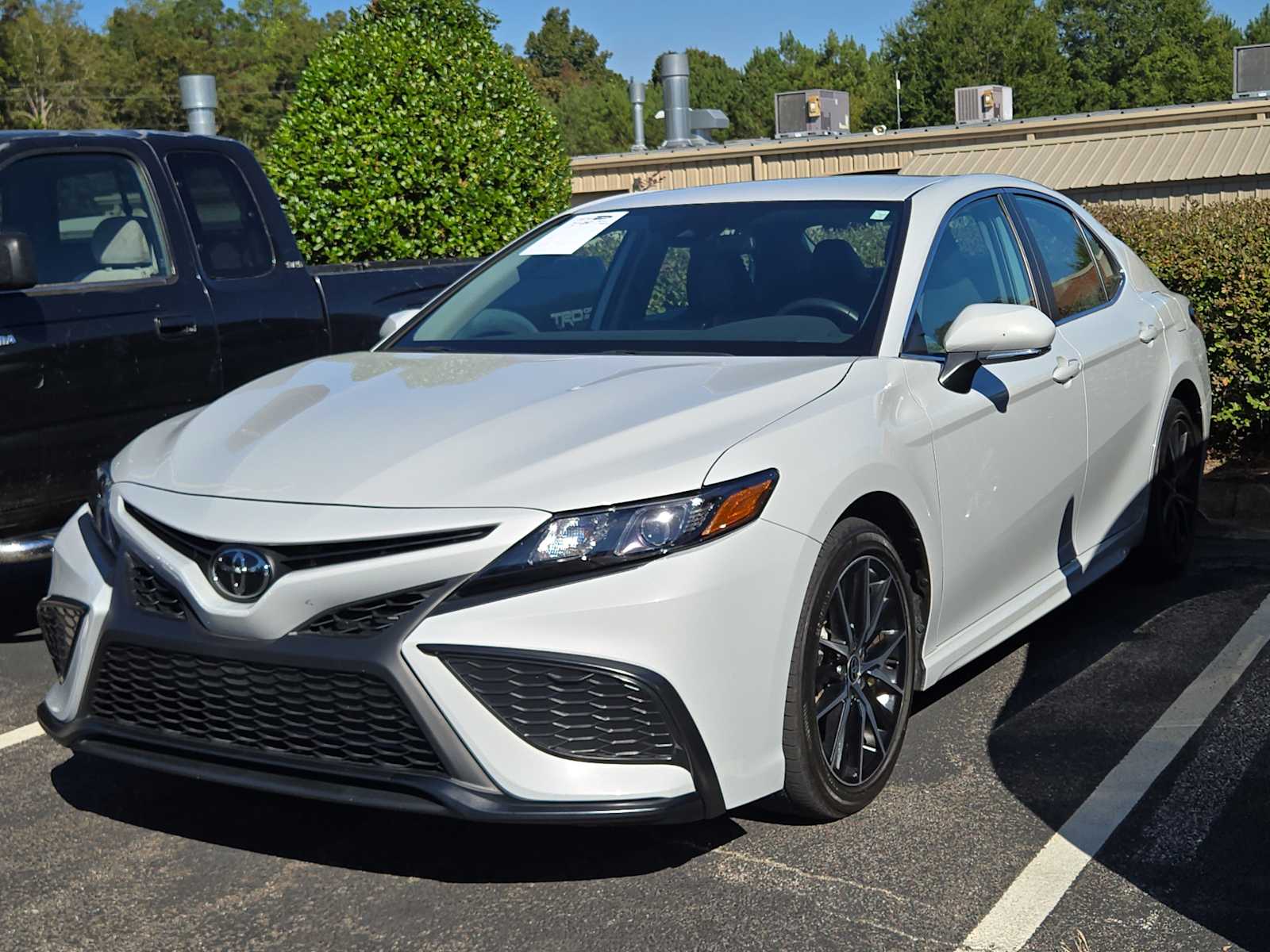 2024 Toyota Camry SE photo 3