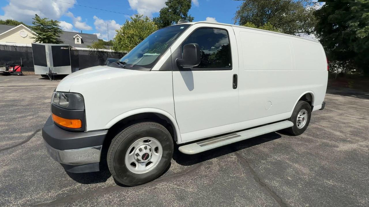 2023 Gmc Savana Cargo 2500 photo 4