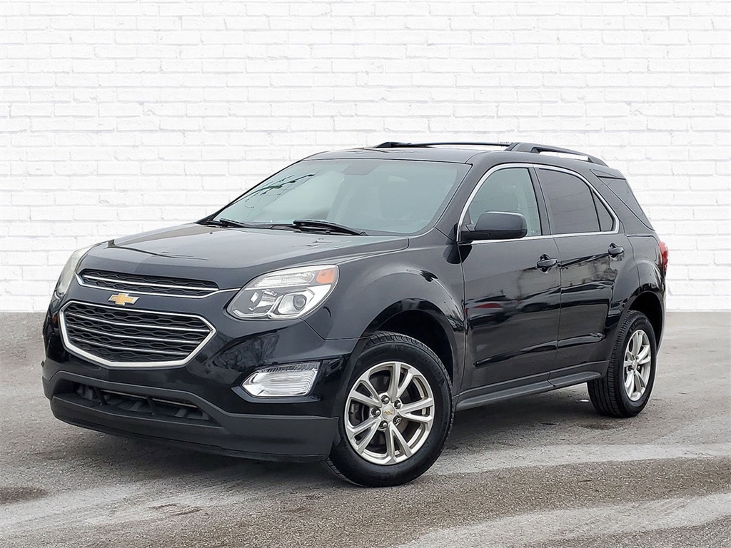 2017 Chevrolet Equinox LT's photo