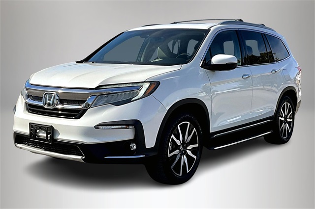 2019 Honda Pilot Touring photo 2