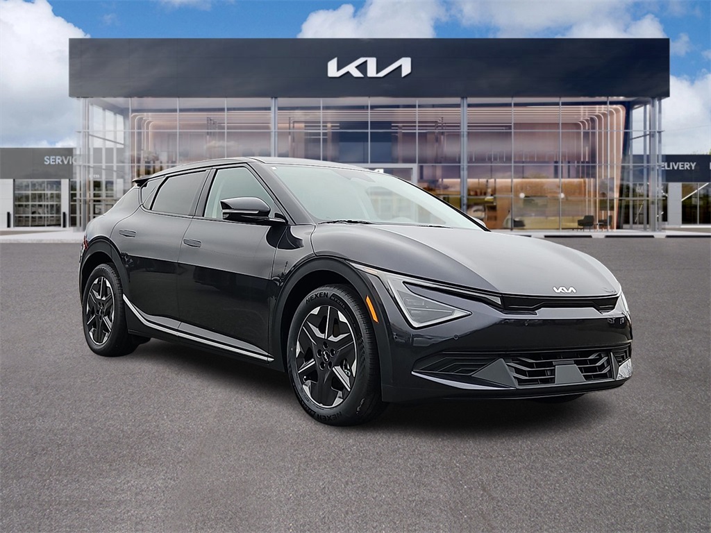 2025 Kia EV6 Light L/R's photo