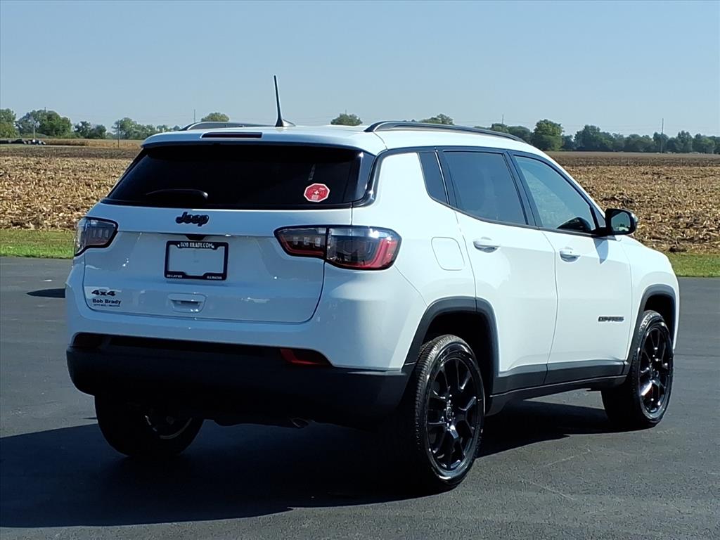 2026 Jeep Compass Latitude photo 11