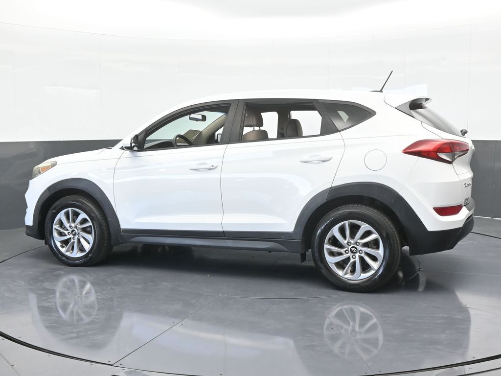 2017 Hyundai Tucson SE photo 3