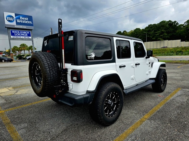 2020 Jeep Wrangler Unlimited Sahara photo 4
