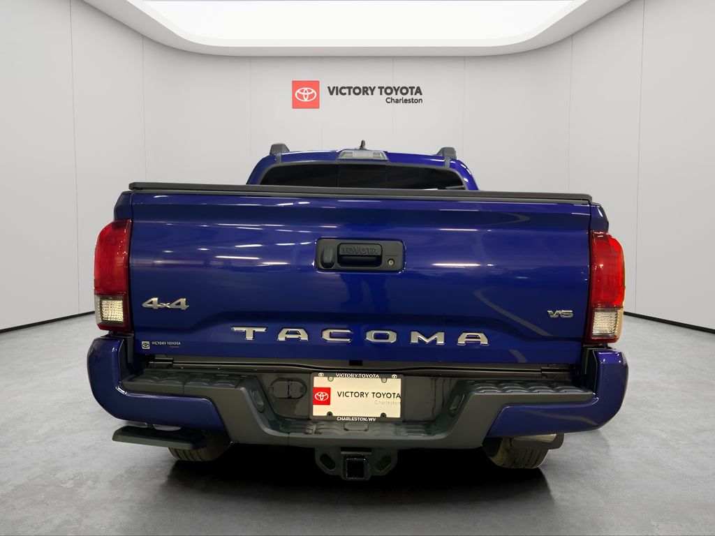 2022 Toyota Tacoma SR5 photo 4