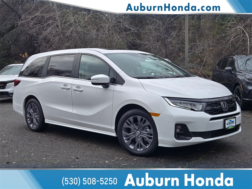 2026 Honda Odyssey Touring's photo