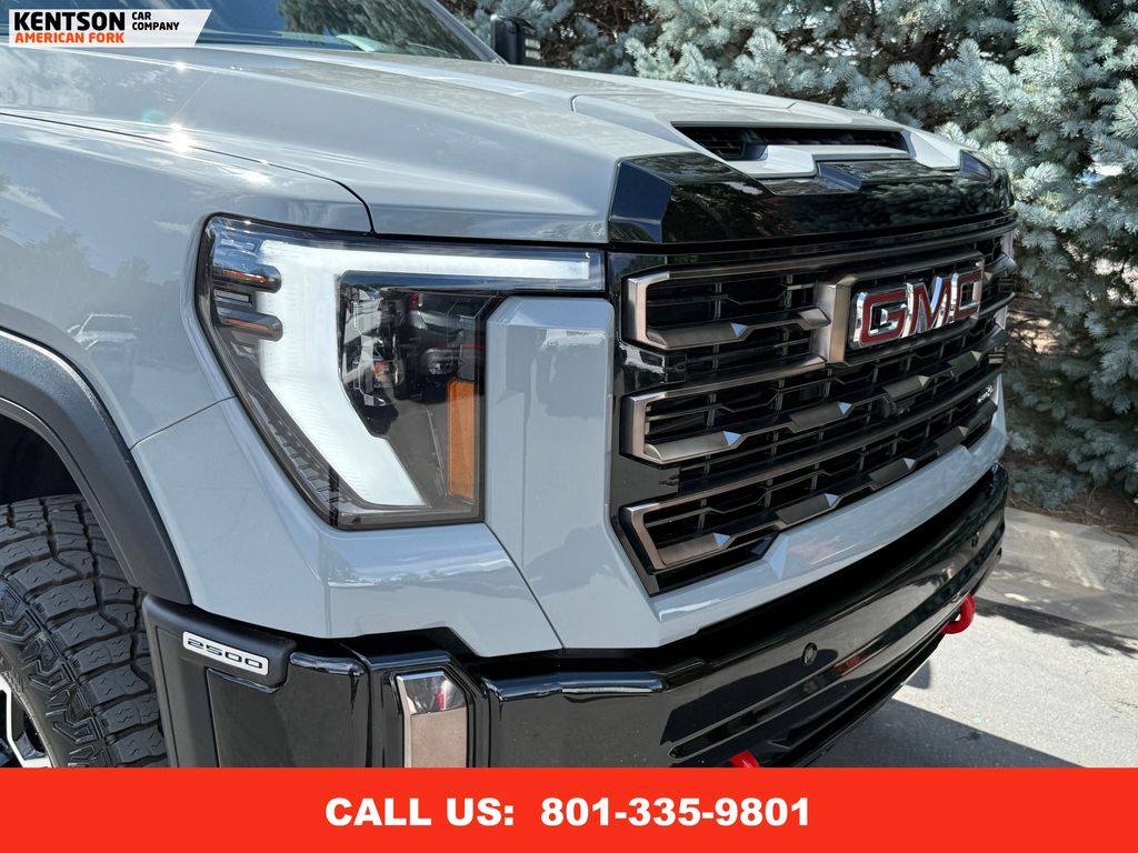 2024 Gmc Sierra HD AT4X photo 10