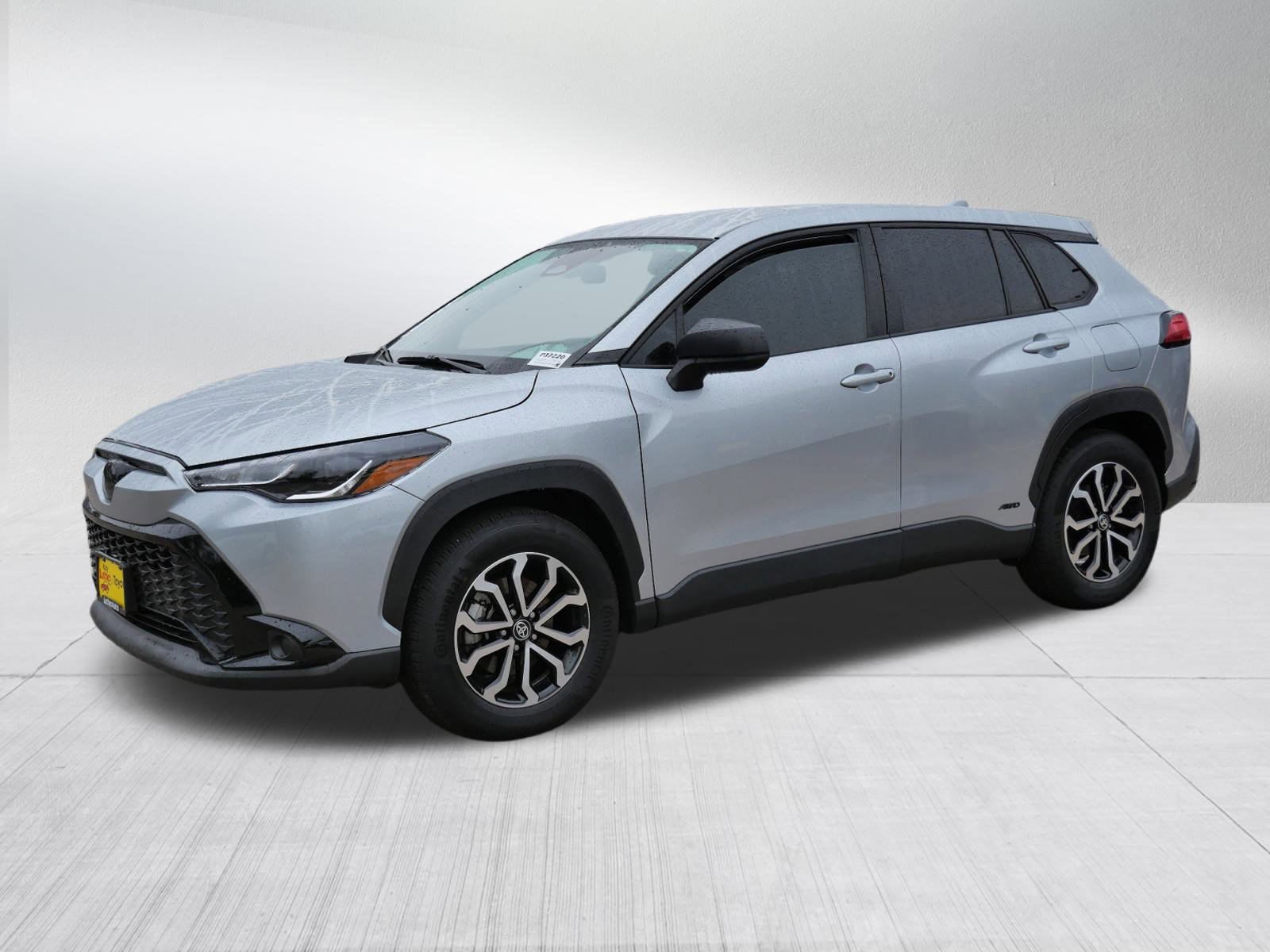 2024 Toyota Corolla Cross Hybrid S photo 2