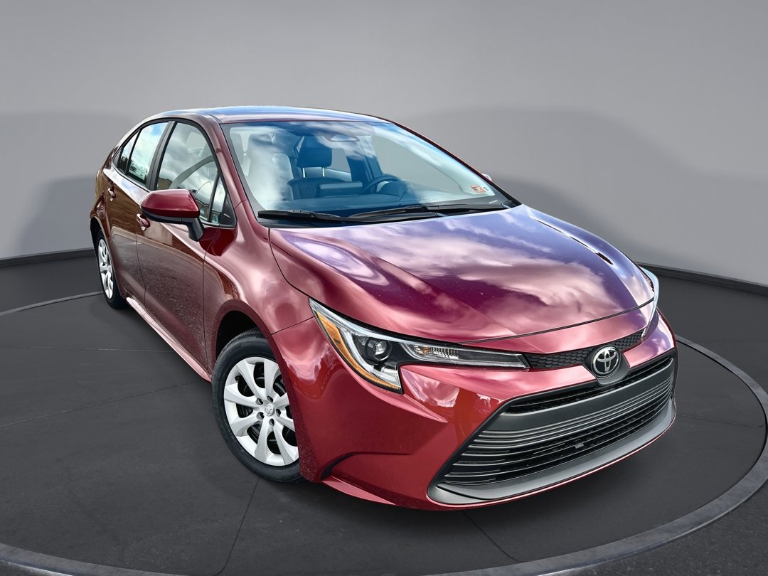 2026 Toyota Corolla LE's photo