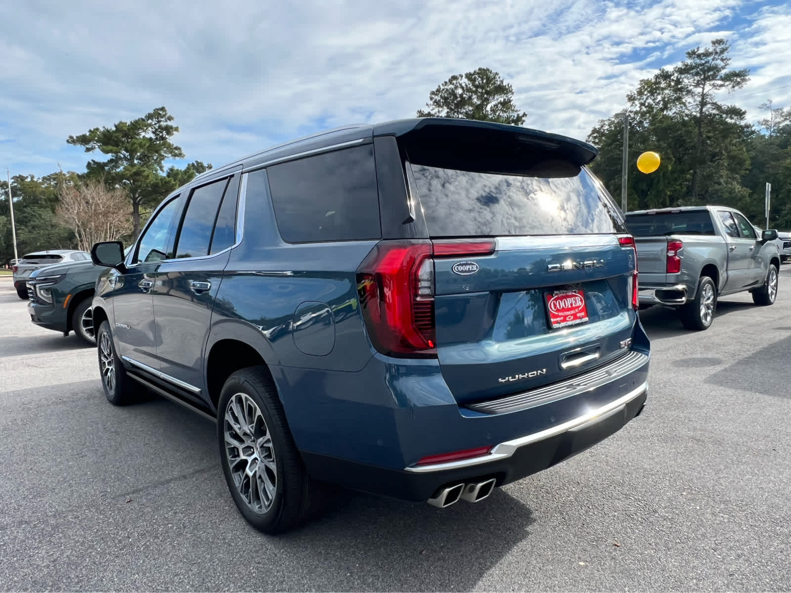 2025 Gmc Yukon Denali photo 4