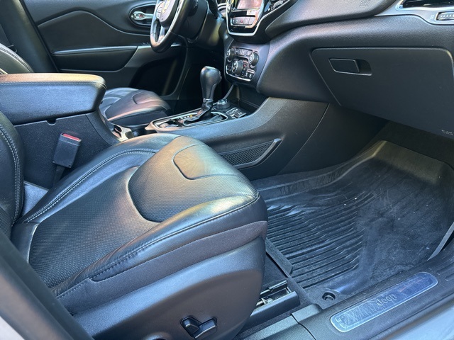 2021 Jeep Cherokee Limited photo 15