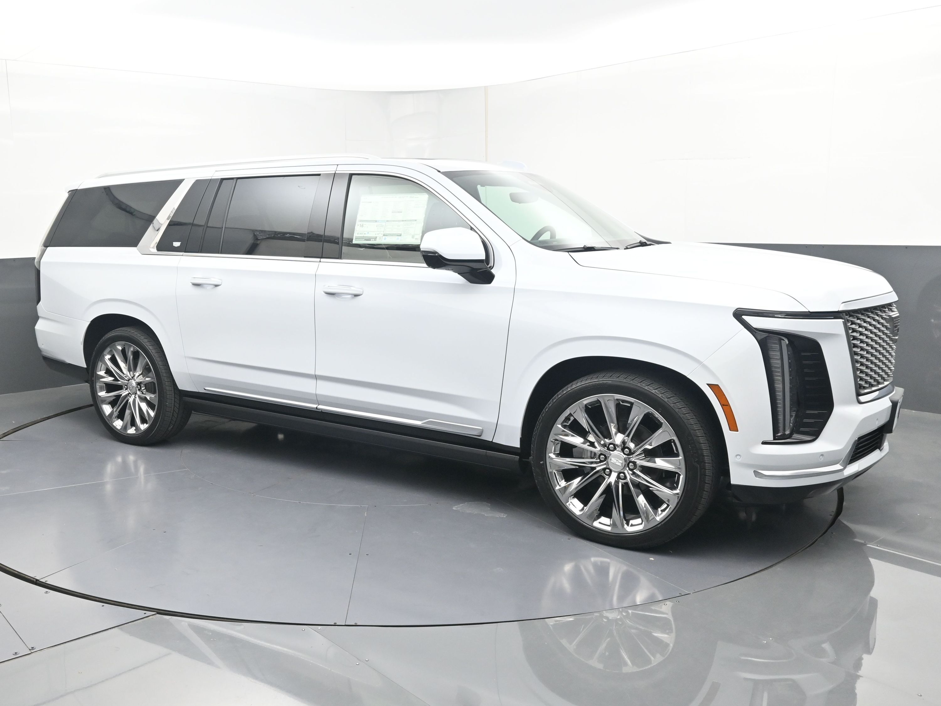 2026 Cadillac Escalade ESV Luxury's photo