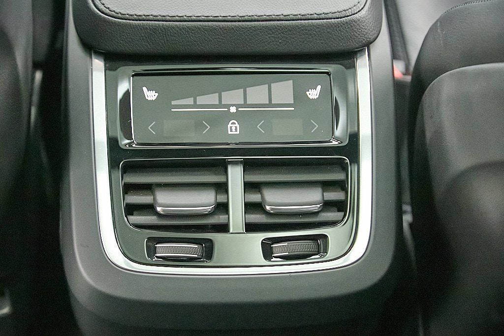 2023 VOLVO XC90 - Image 23