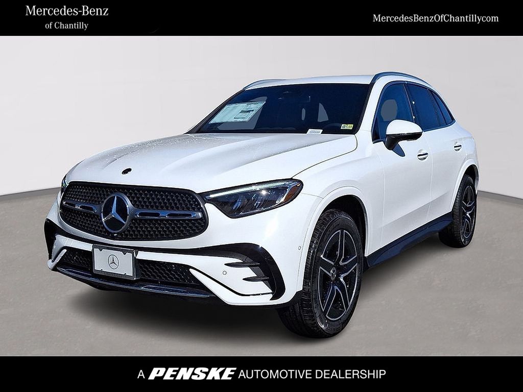 2025 Mercedes-Benz GLC Base's photo