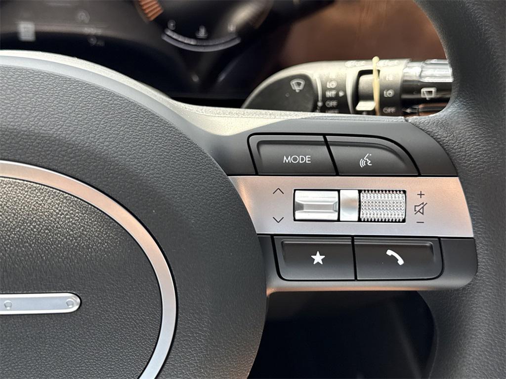 2026 Hyundai Tucson SEL photo 18