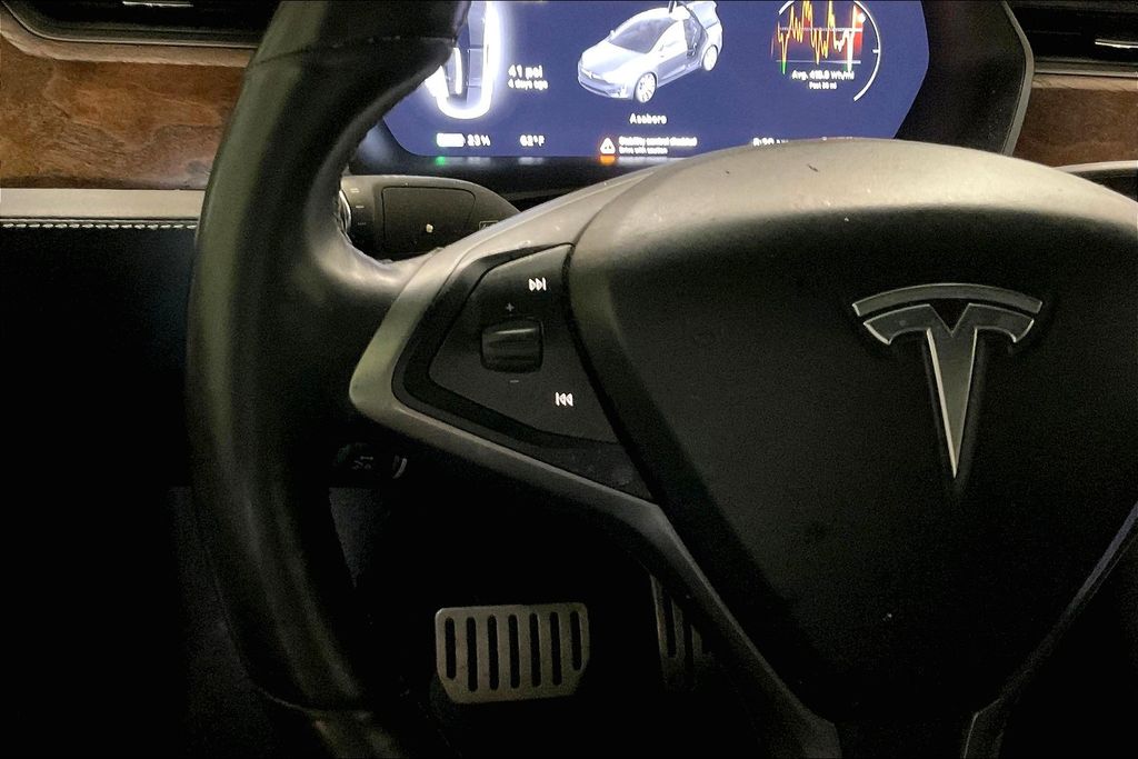2019 Tesla Model X Performance photo 15