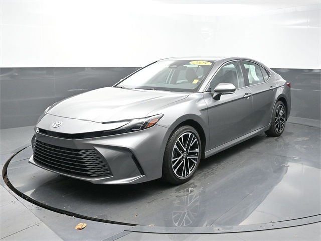 2025 Toyota Camry XSE's photo