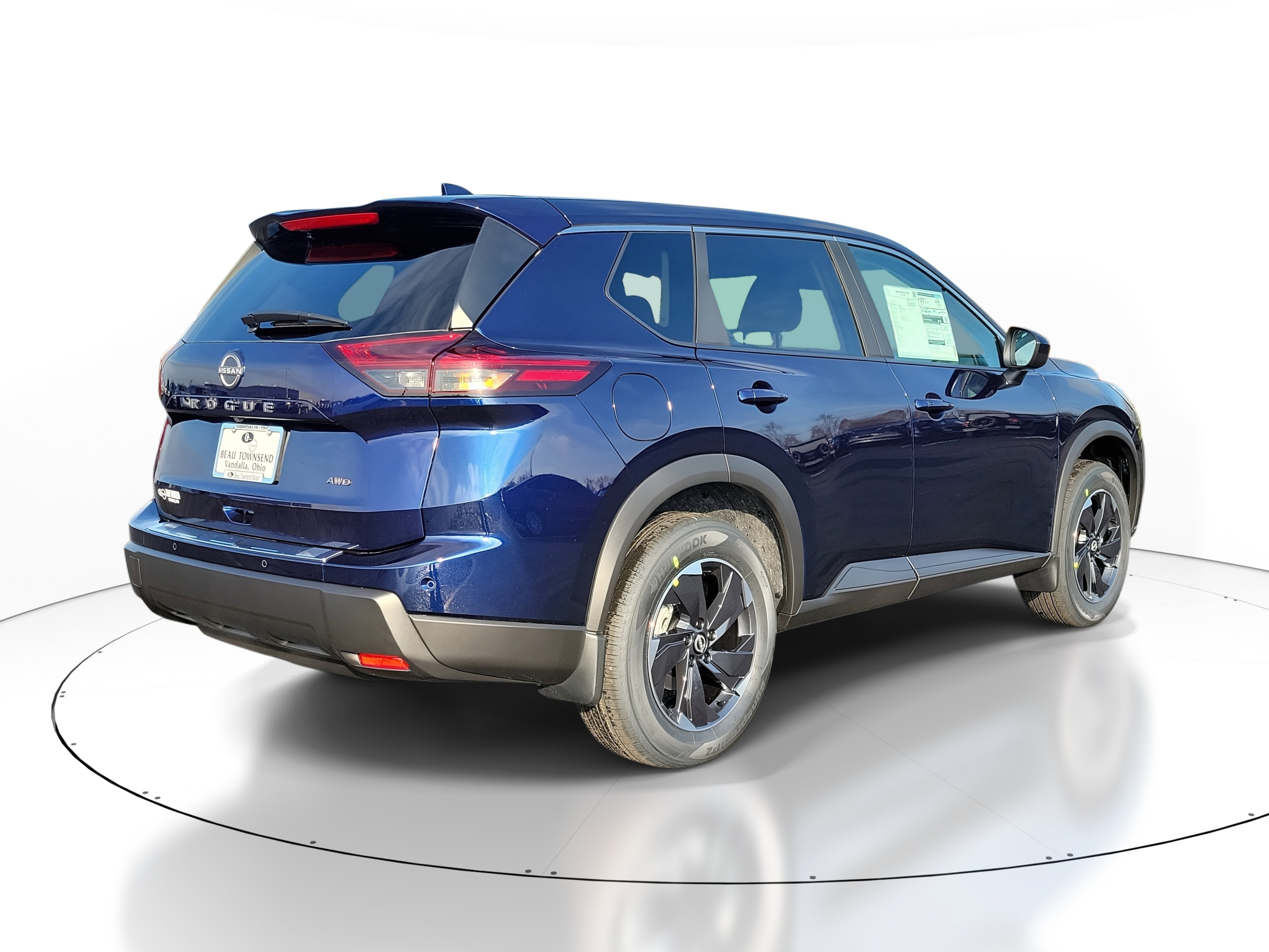2026 Nissan Rogue SV photo 4