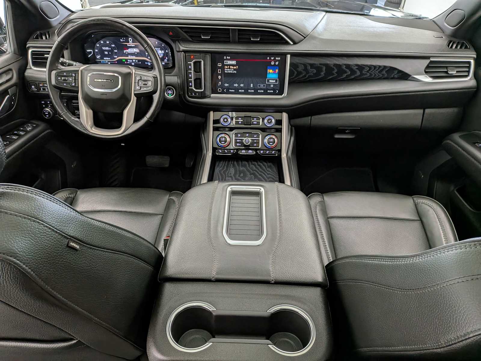 2022 Gmc Yukon Denali photo 14