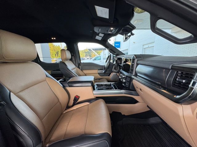 2023 Ford F-250 photo 14