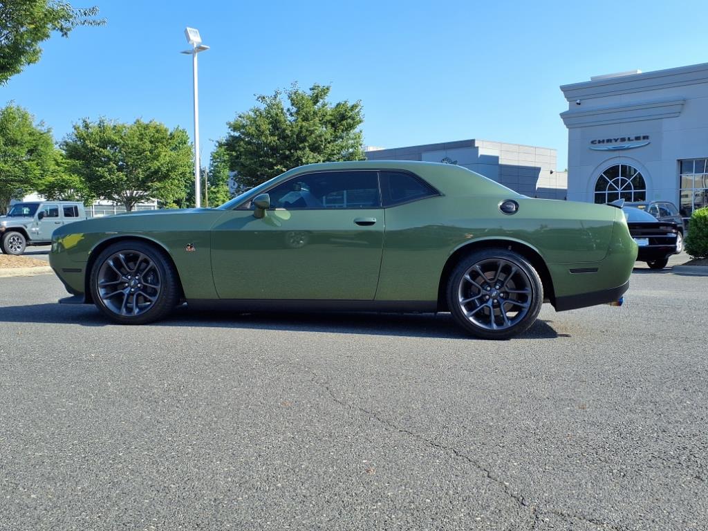 2023 Dodge Challenger R/T Scat Pack photo 17