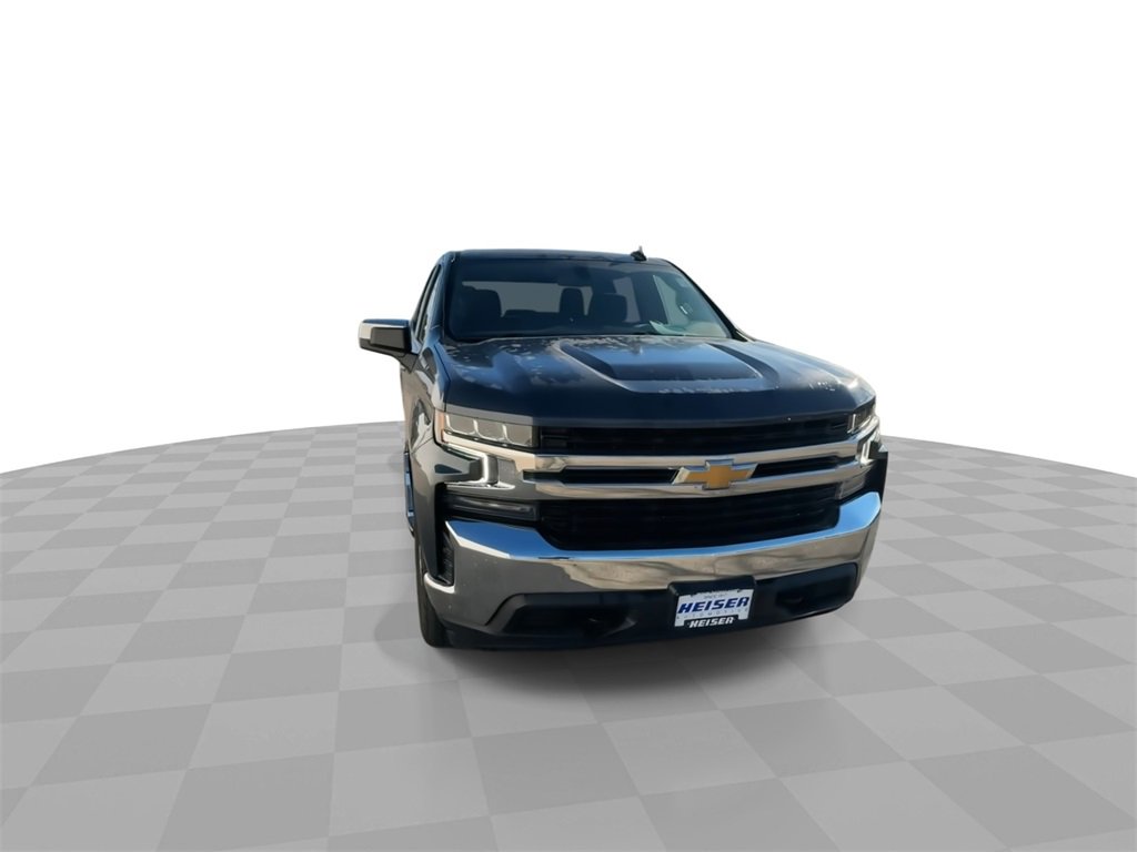 2021 Chevrolet Silverado 1500 LT photo 3