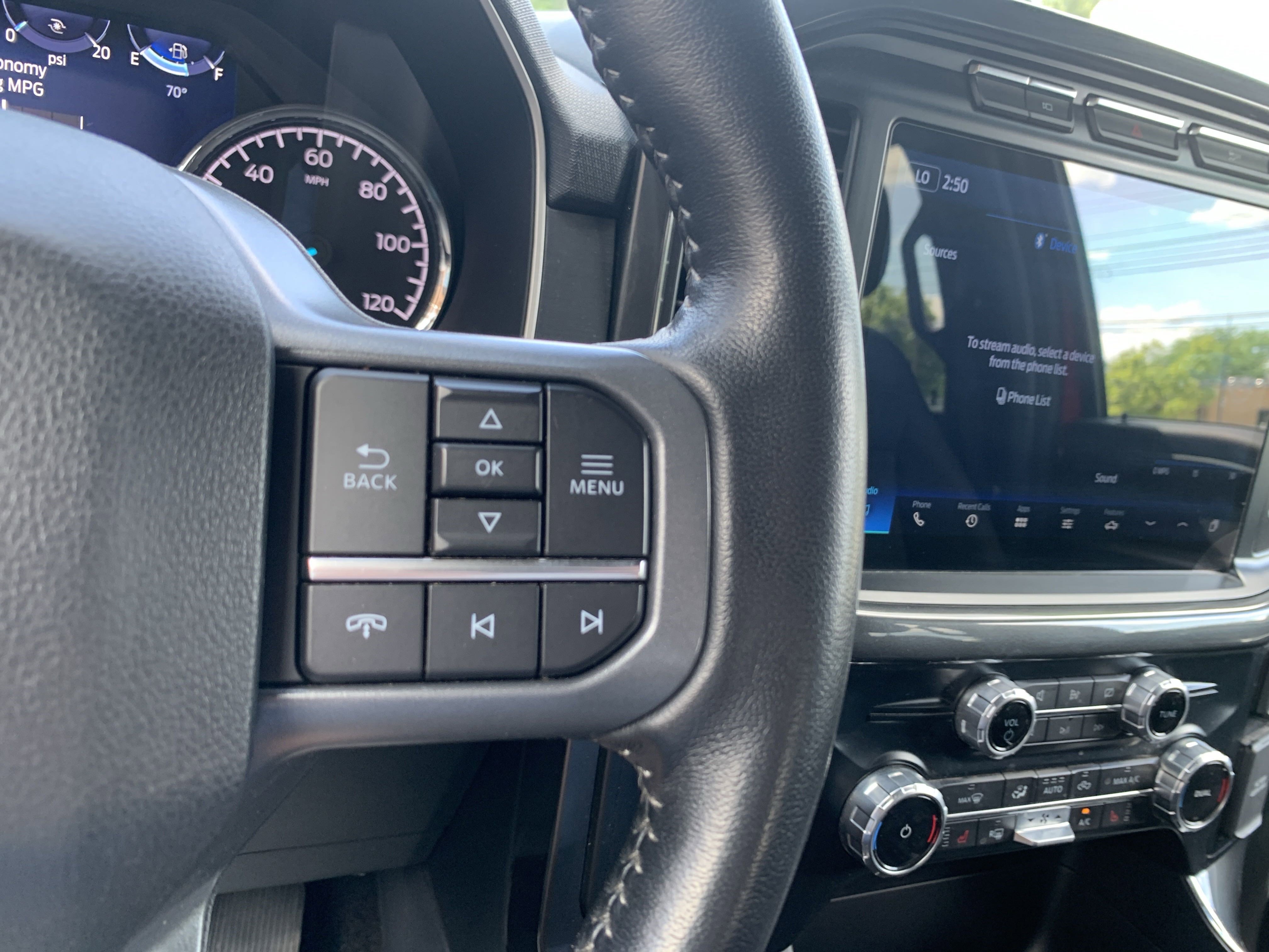 2022 Ford F-150 XLT photo 15