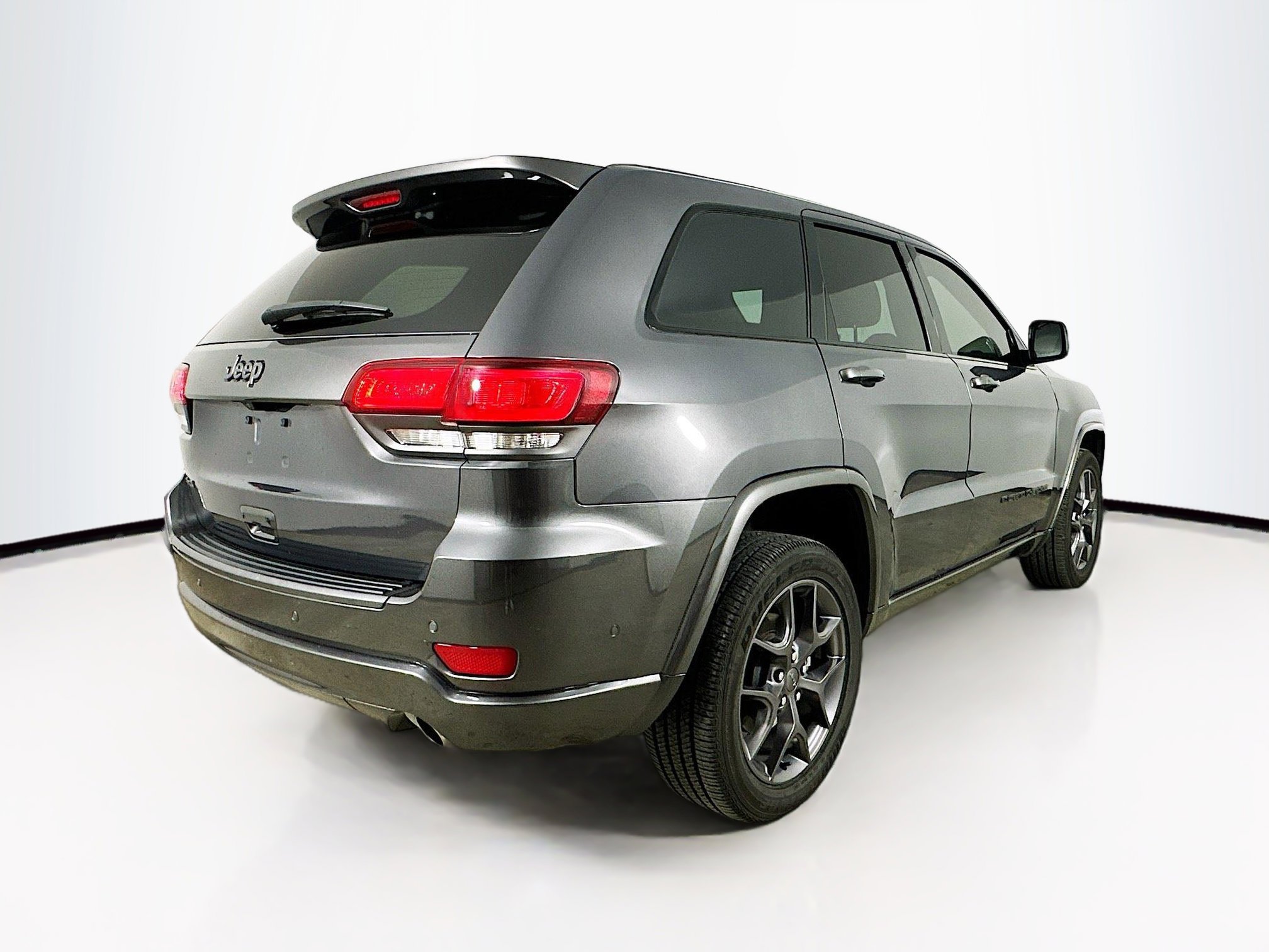 2021 Jeep Grand Cherokee Limited Anniversary Edition photo 10