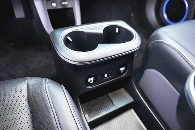 Used 2023 Gray Hyundai SEL image 27