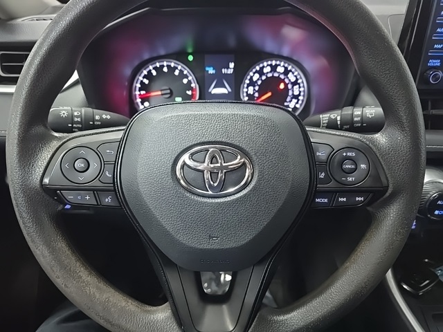 2021 Toyota RAV4 XLE photo 23