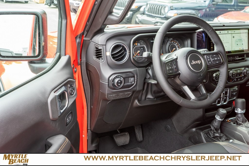 2025 Jeep Gladiator Sport S photo 14