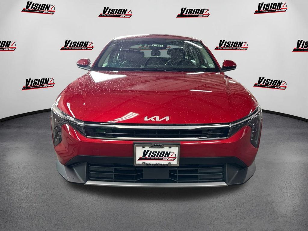 2025 Kia K4 EX photo 2