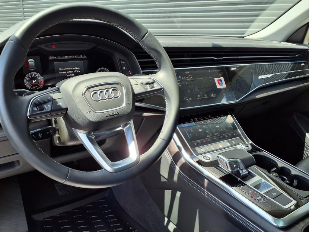 2023 Audi Q8 Premium Plus photo 4