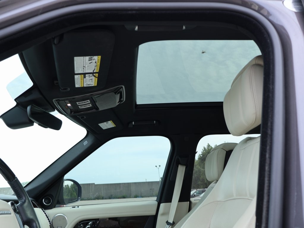 2021 Land Rover Range Rover P525 HSE HSE Westminster Edition photo 14