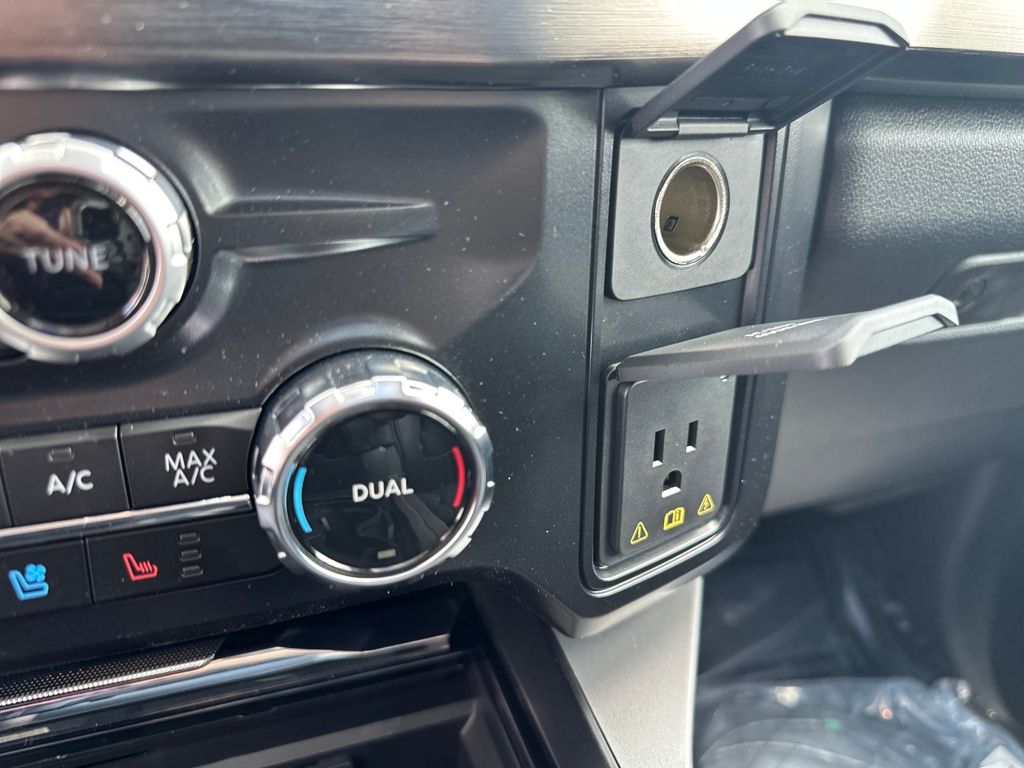 2026 Ford F-250 Lariat photo 15