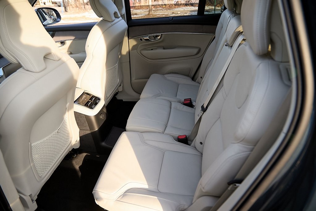 2026 VOLVO XC90 - Image 20