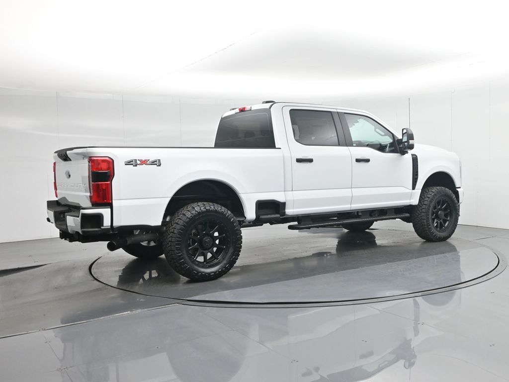 2025 Ford F-250 photo 22
