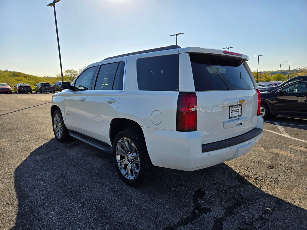 2017 Chevrolet Tahoe LT photo 4