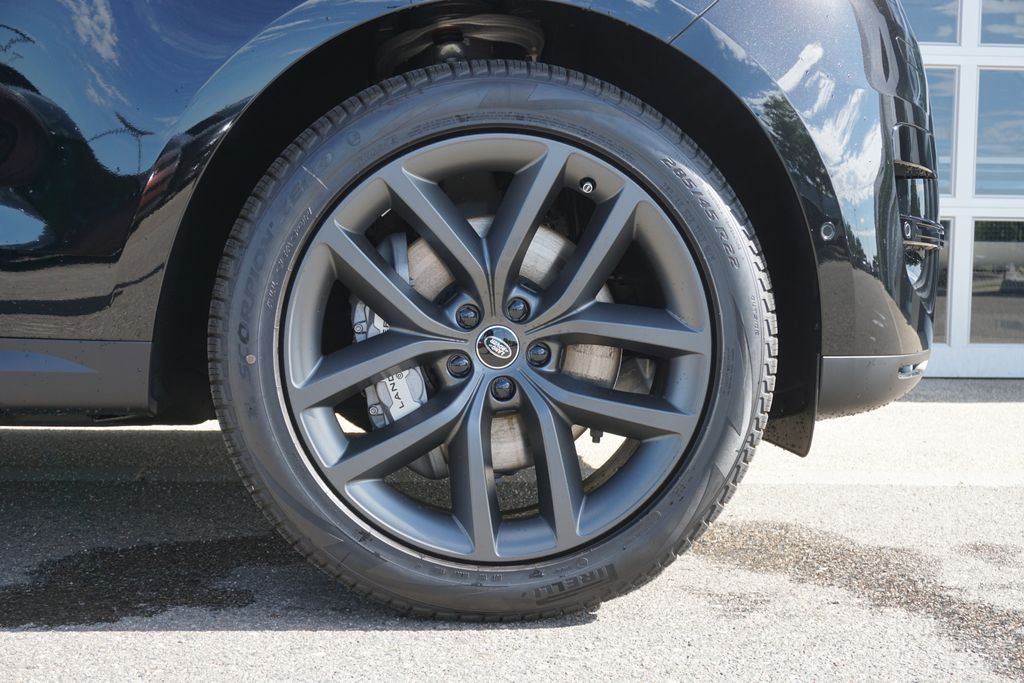 2025 Land Rover Range Rover Sport SE photo 30