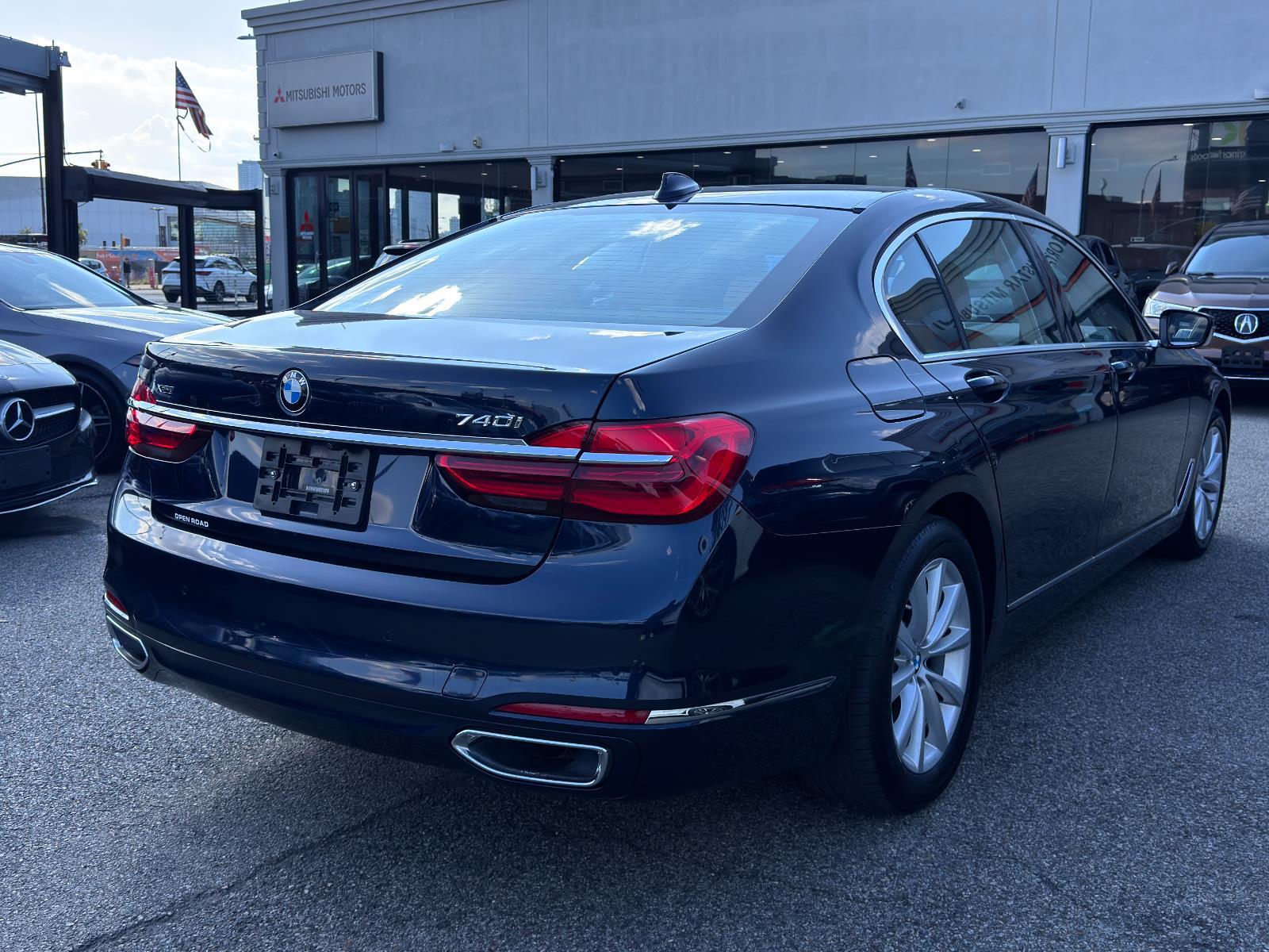 2019 Bmw 740i xDrive Sedan photo 4