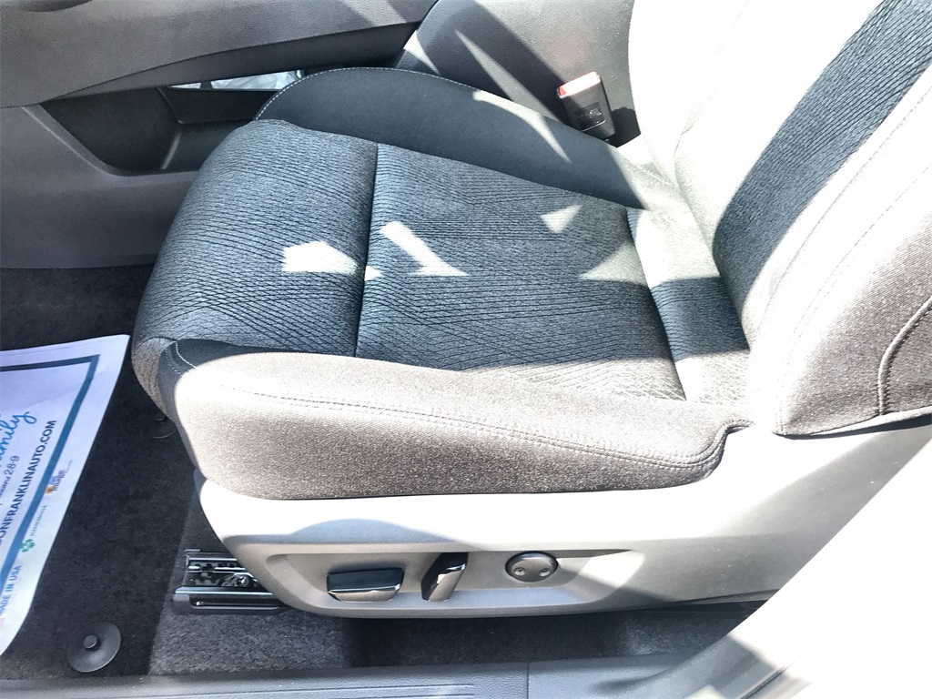 2026 Nissan Rogue SV photo 12