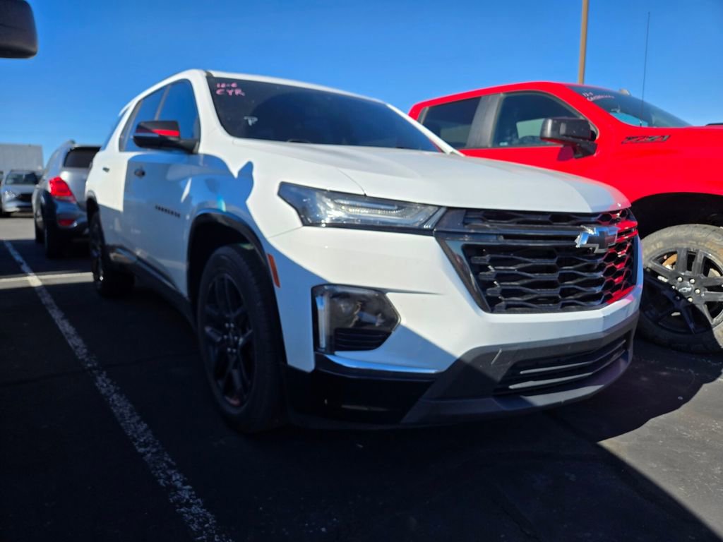 2023 Chevrolet Traverse Premier's photo