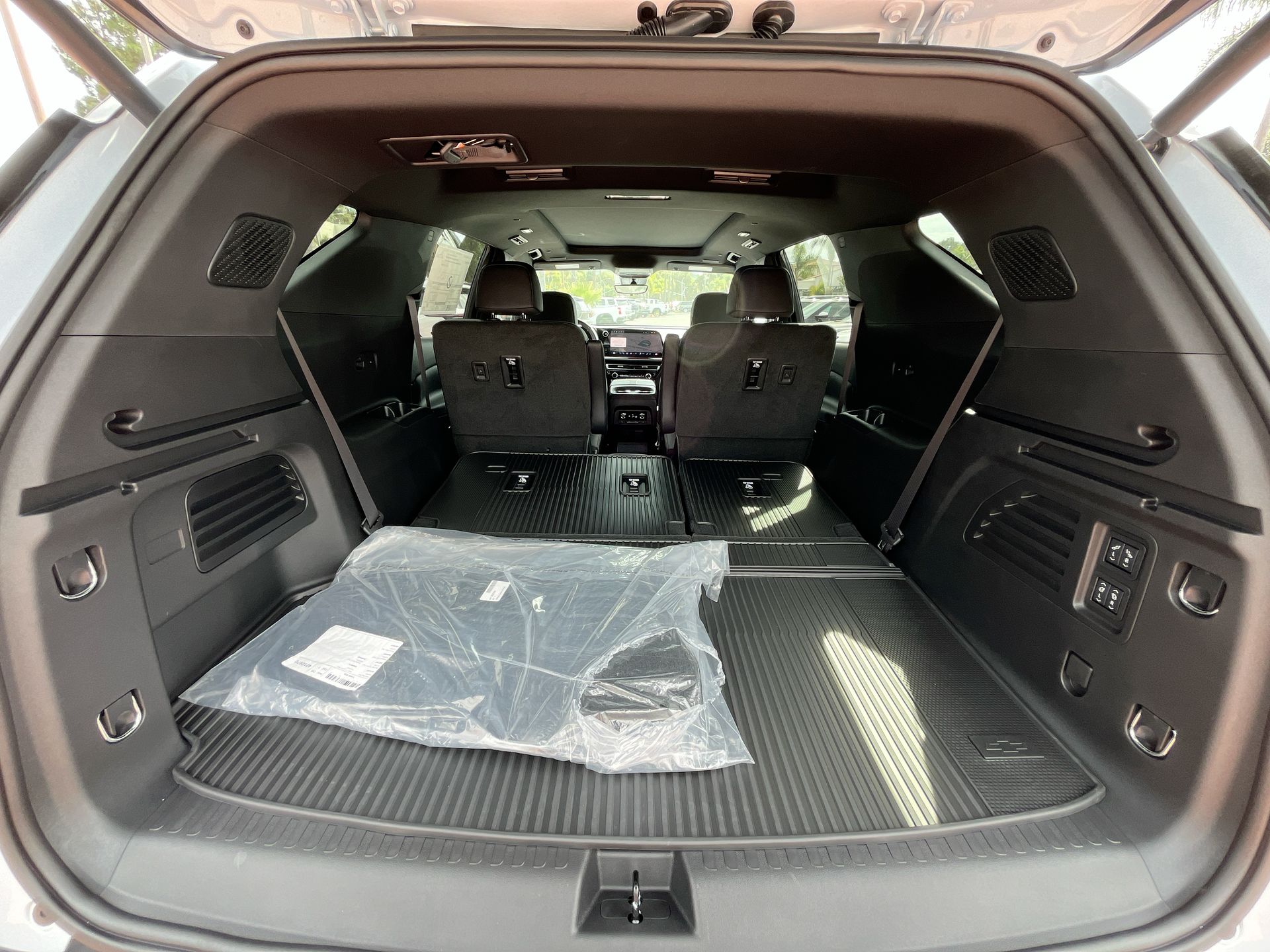 2026 Chevrolet Traverse RS photo 25