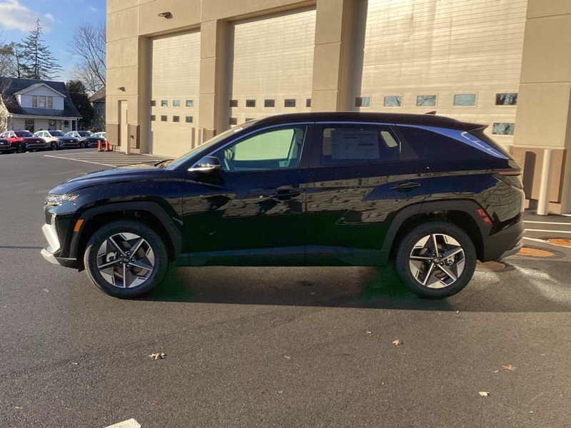 2025 Hyundai Tucson SEL Convenience photo 4