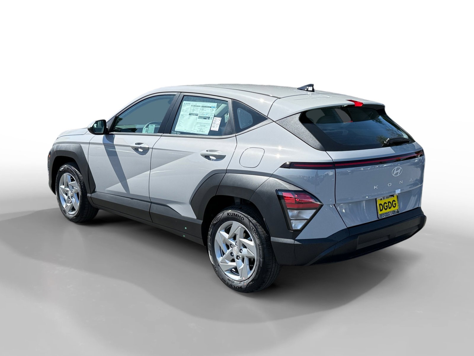 2025 Hyundai Kona SE photo 2