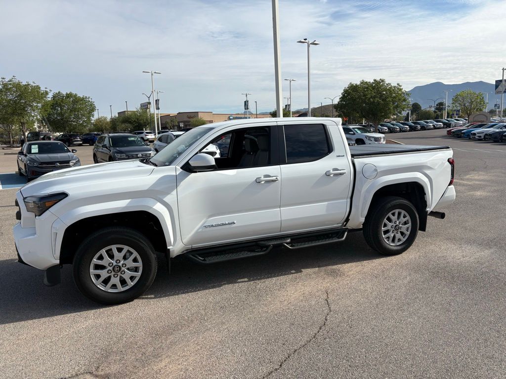 2024 Toyota Tacoma SR5 photo 4