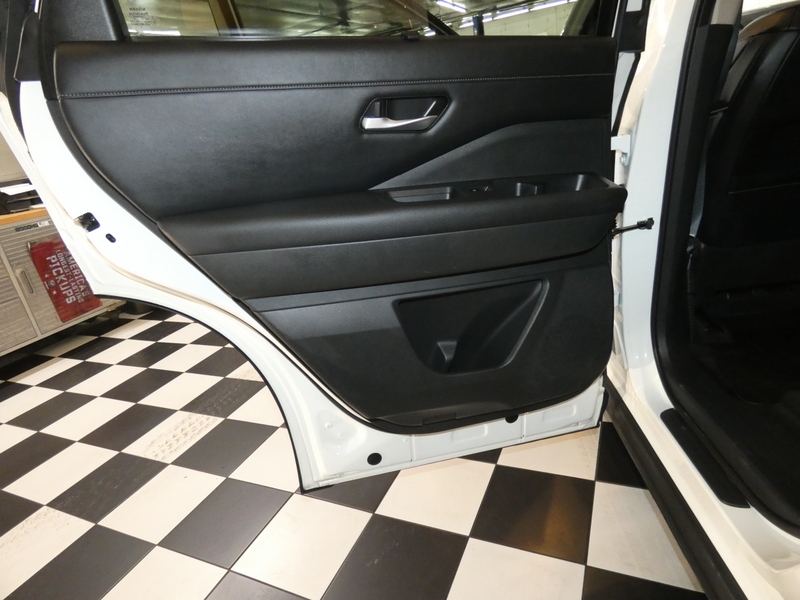 2022 Nissan Pathfinder SL photo 23