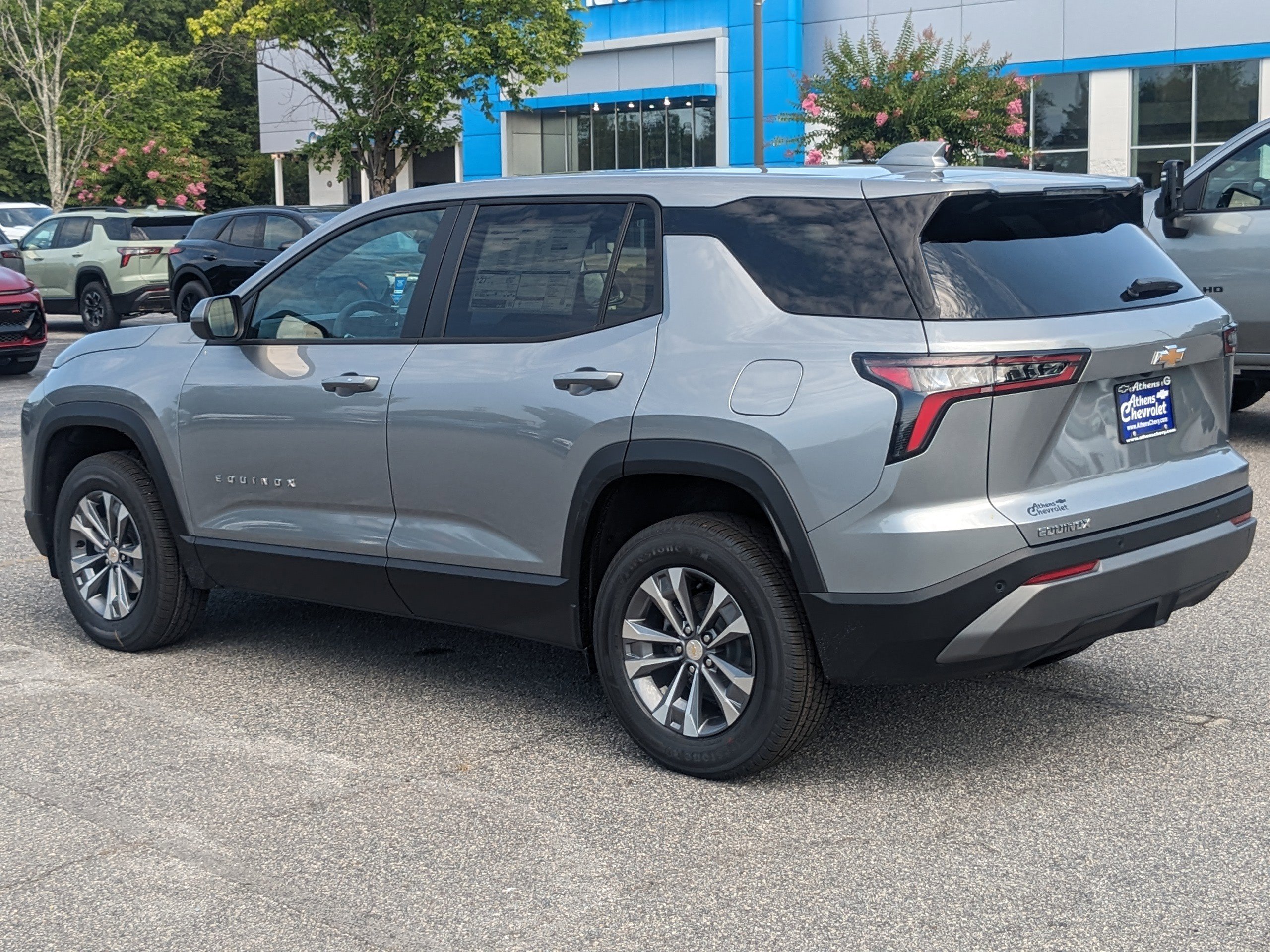 2026 Chevrolet Equinox LT photo 4